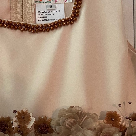 Girls Dress - Picture 4 of 4